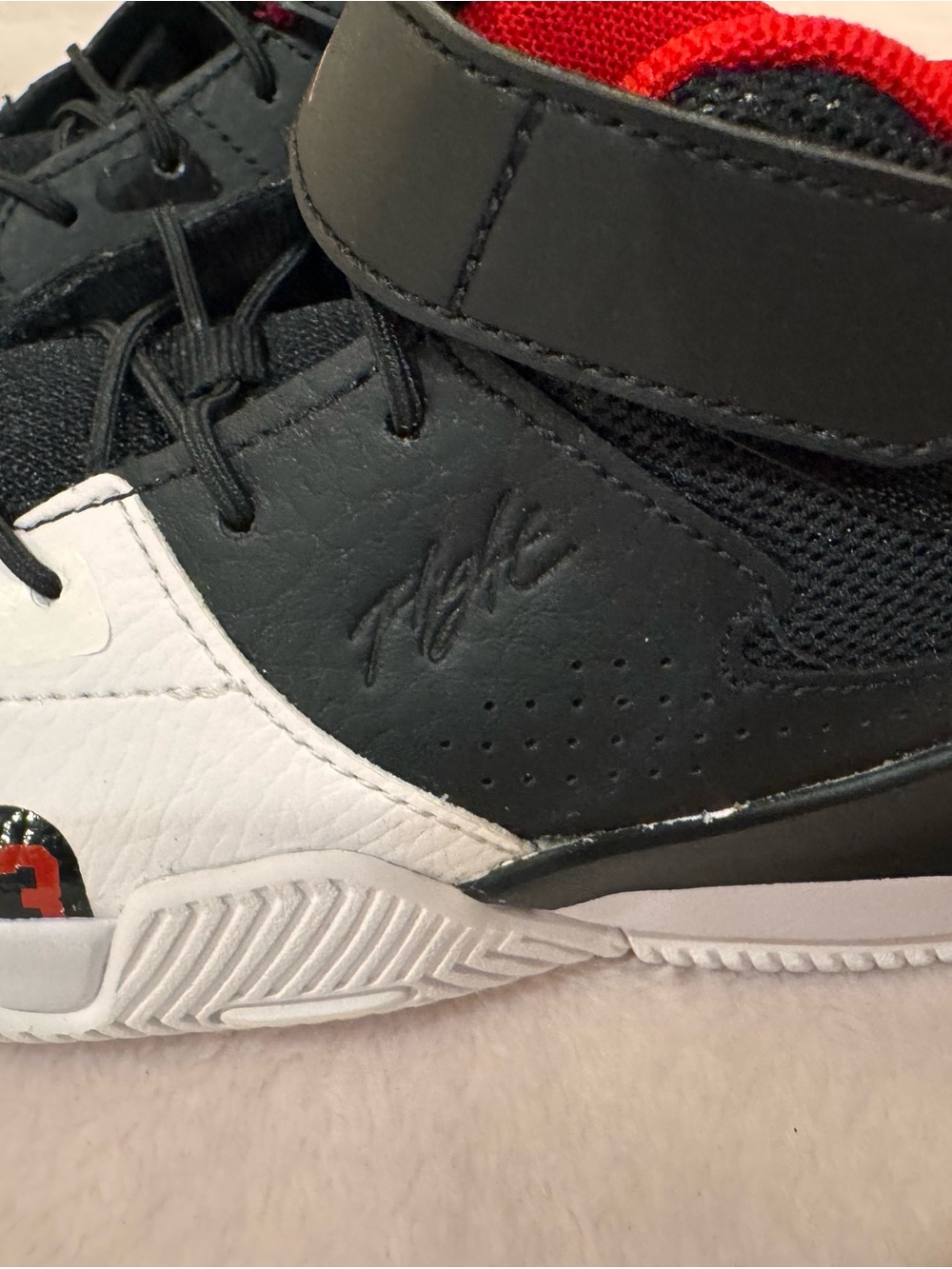 Jordan Kids Black/White/Red Hook-and-Loop Sneakers - Picture 4 of 6